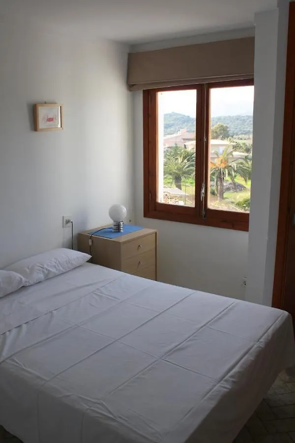 Llenaire Mar: Beachfront Apartment With Pool Pollenca Spain